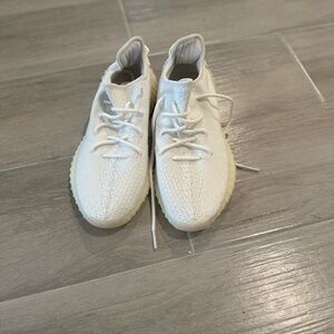 Adidas Yeezy Boost 350 V2 Cre — Size 10.5